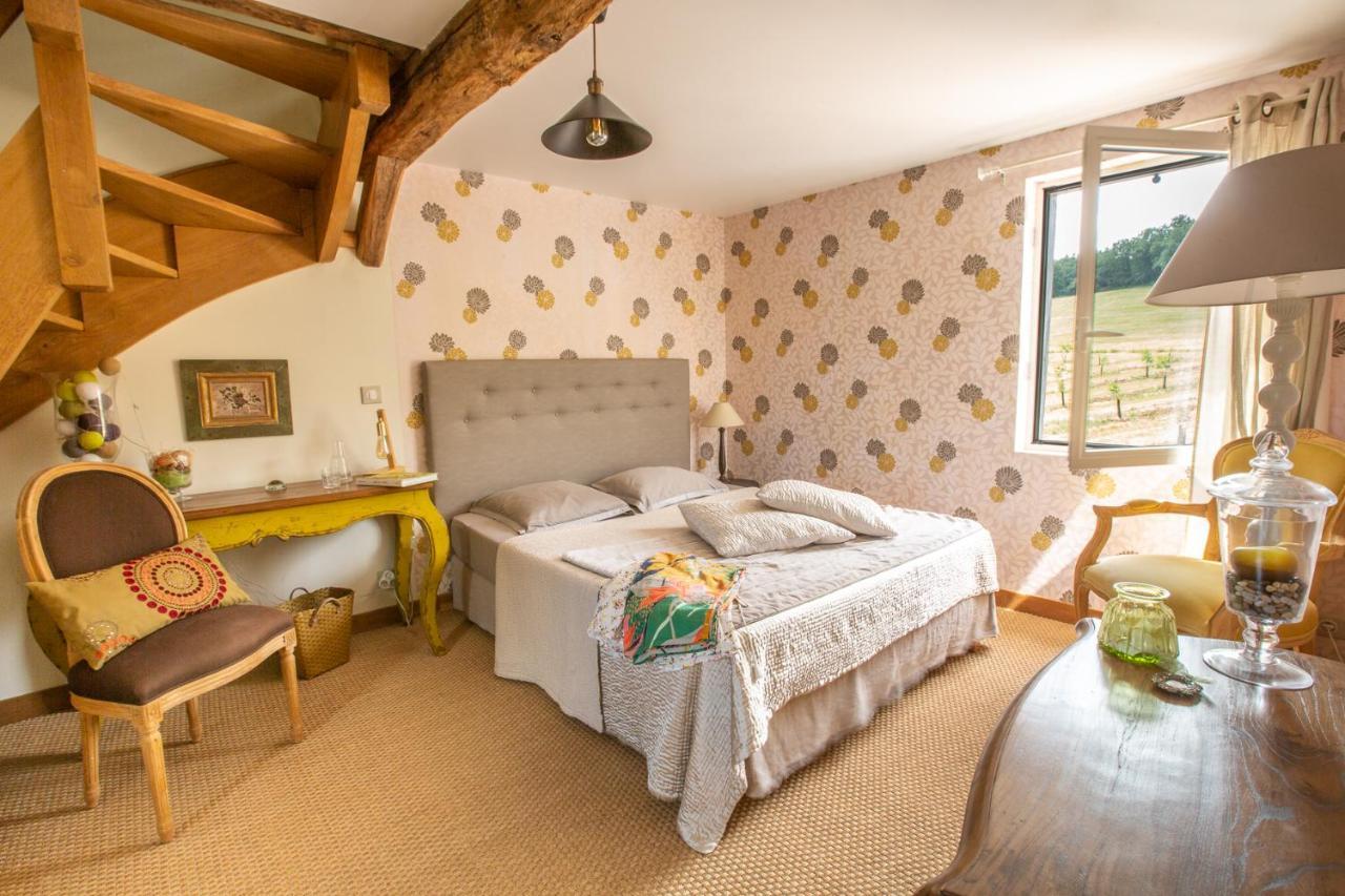 Maison D'Hotes La Maison De Leopold Terrasson Bagian luar foto