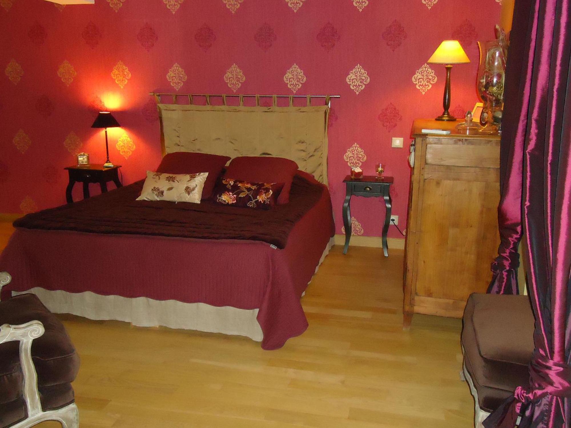 Maison D'Hotes La Maison De Leopold Terrasson Ruang foto