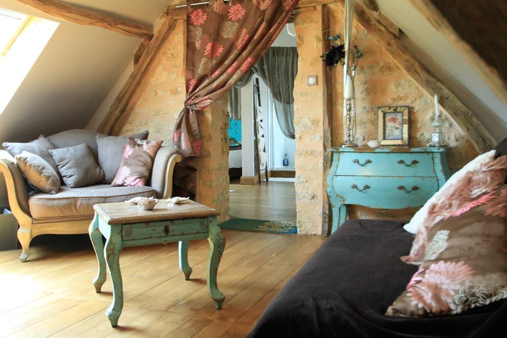 Maison D'Hotes La Maison De Leopold Terrasson Bagian luar foto